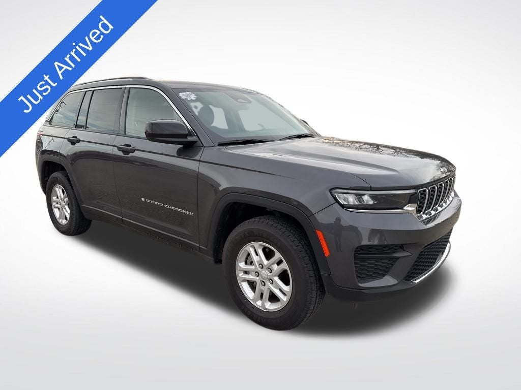 2023 Jeep Grand Cherokee Laredo 4x4