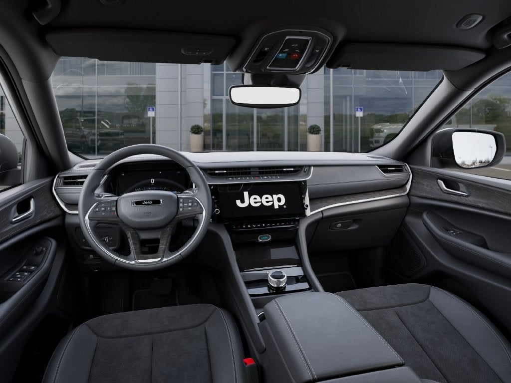 2027 Jeep Grand Cherokee GRAND CHEROKEE LAREDO ALTITUDE 4X4