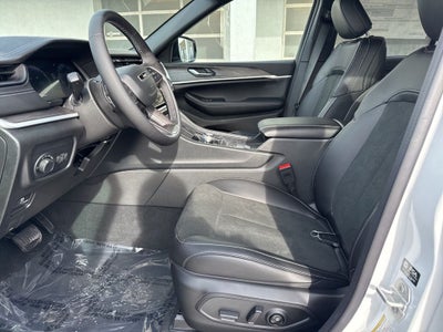 2026 Jeep Grand Cherokee GRAND CHEROKEE ALTITUDE 4X4