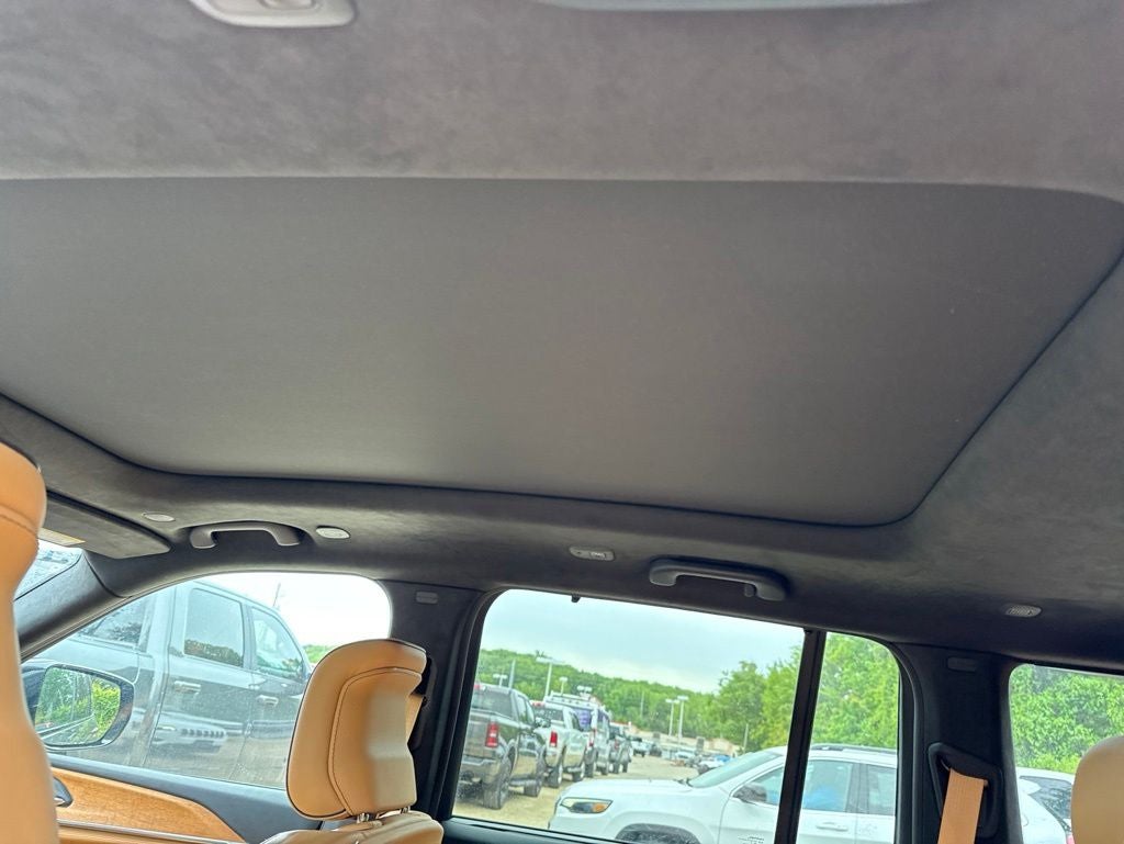 2022 Jeep Grand Cherokee Summit Reserve 4x4