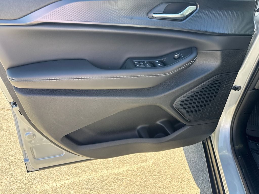 2026 Jeep Grand Cherokee GRAND CHEROKEE L LAREDO X 4X4