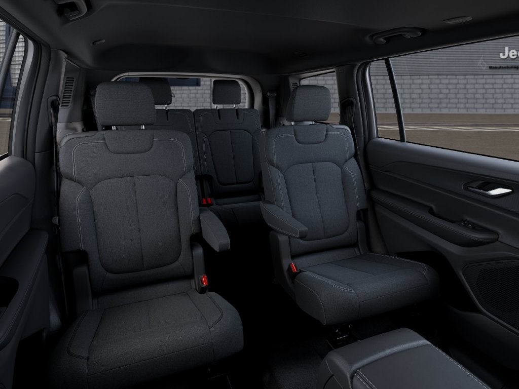 2027 Jeep Grand Cherokee GRAND CHEROKEE L LAREDO X 4X4