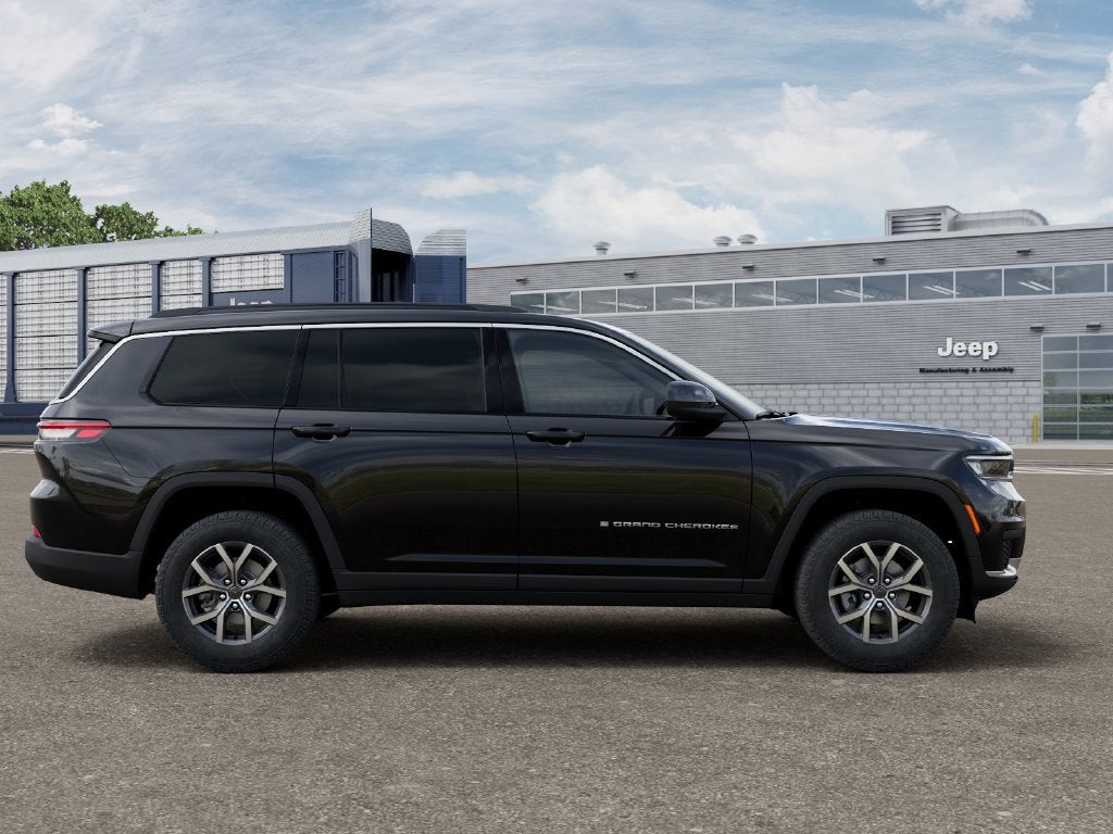 2027 Jeep Grand Cherokee GRAND CHEROKEE L LAREDO X 4X4