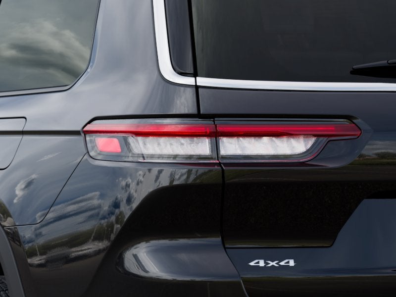 2027 Jeep Grand Cherokee GRAND CHEROKEE L LAREDO X 4X4