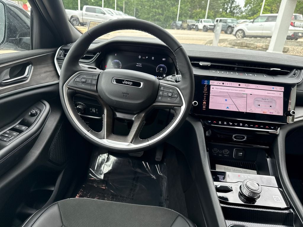 2026 Jeep Grand Cherokee GRAND CHEROKEE L LAREDO ALTITUDE 4X4