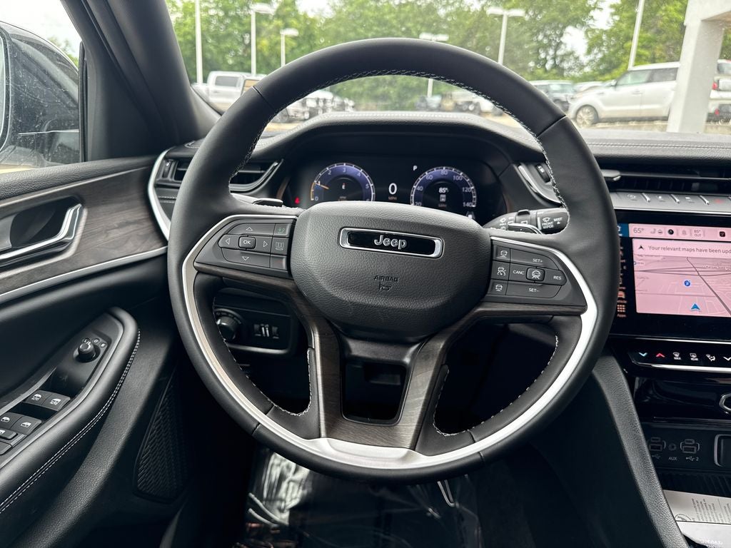 2026 Jeep Grand Cherokee GRAND CHEROKEE L LAREDO ALTITUDE 4X4