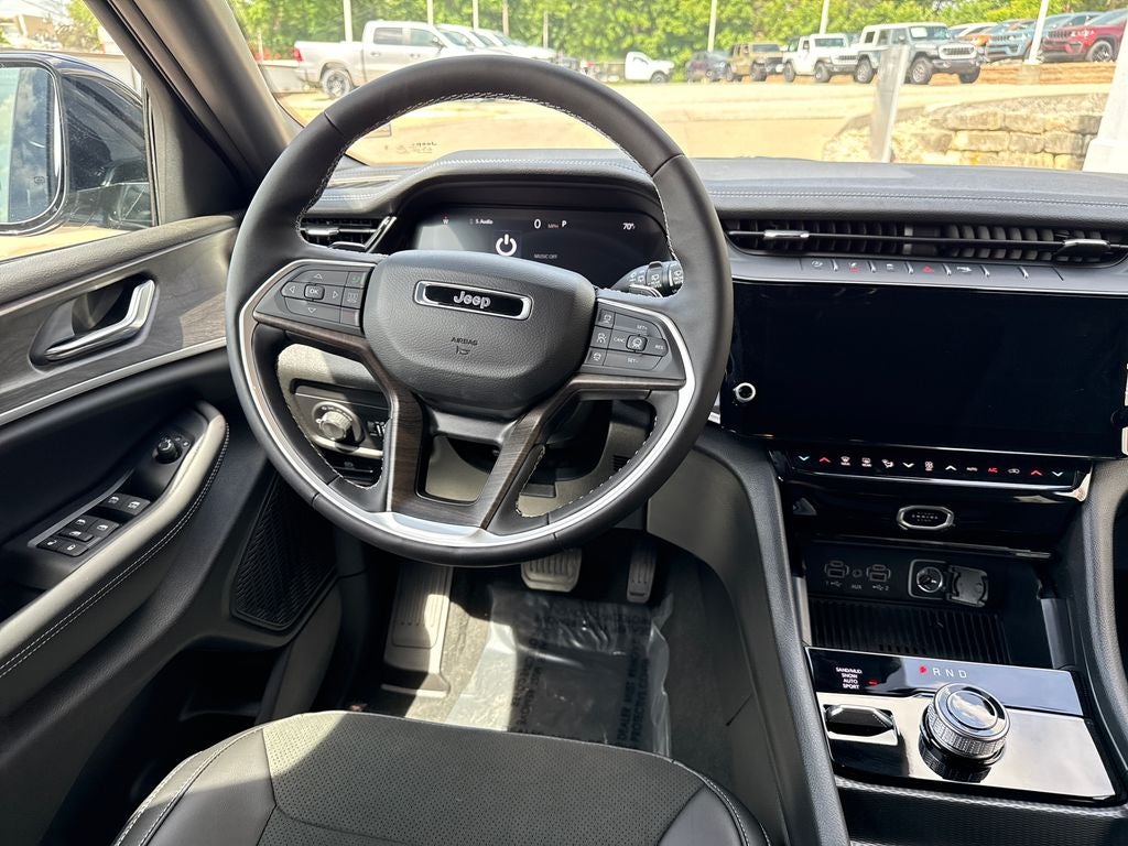 2026 Jeep Grand Cherokee L Laredo