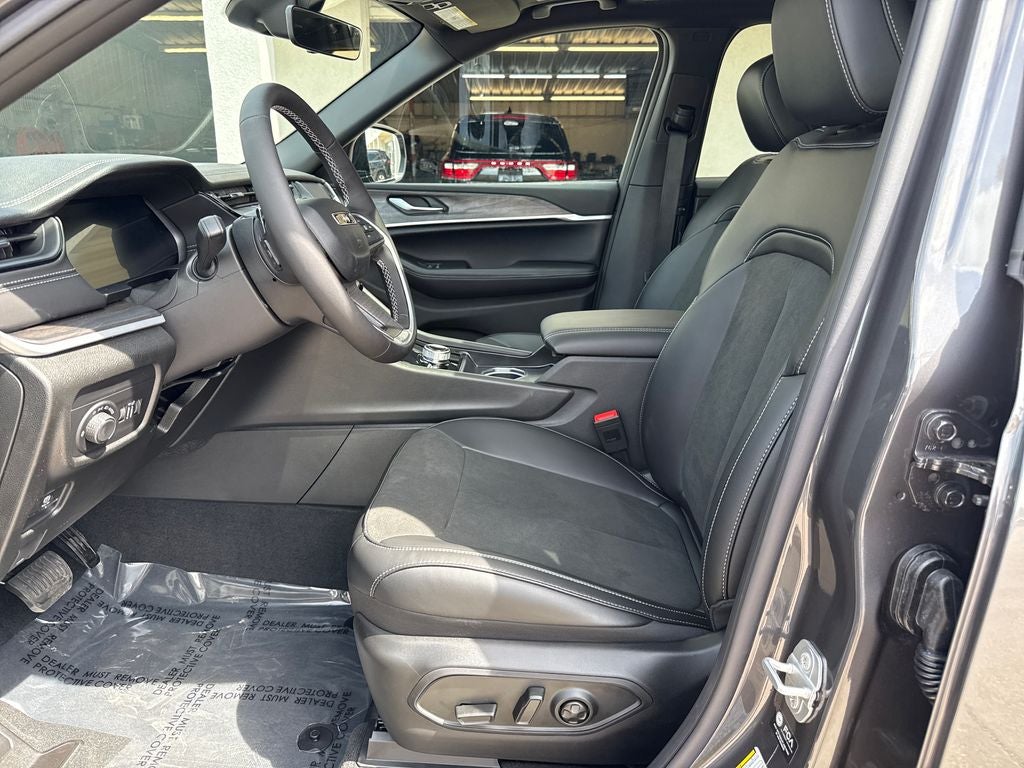 2026 Jeep Grand Cherokee L Laredo
