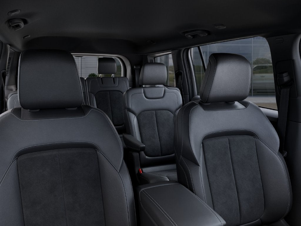 2027 Jeep Grand Cherokee GRAND CHEROKEE L LAREDO ALTITUDE 4X4