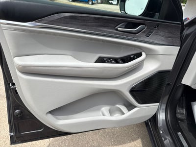 2022 Jeep Grand Cherokee L Overland 4x4