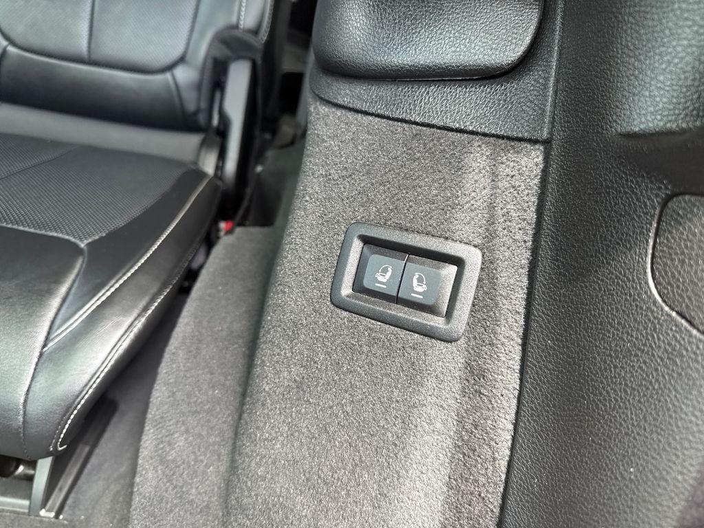 2023 Jeep Grand Cherokee L Overland 4x4