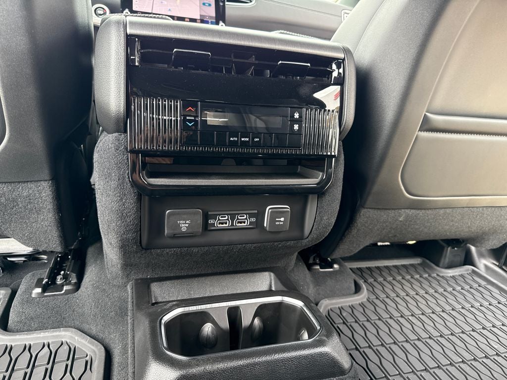 2026 Jeep Grand Wagoneer GRAND WAGONEER UPLAND 4X4