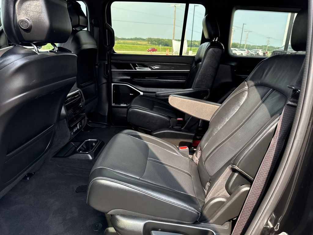 2022 Jeep Wagoneer Series III 4x4
