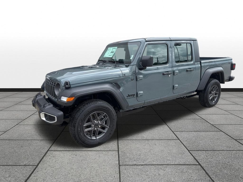 2026 Jeep Gladiator Sport Auto's photo