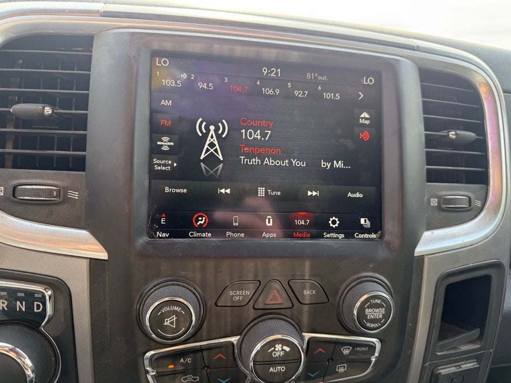 2023 RAM 1500 Classic SLT Crew Cab 4x4 5'7' Box