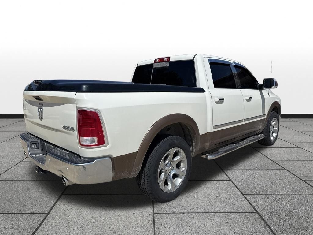 2017 RAM 1500 Laramie Crew Cab 4x4 5'7' Box