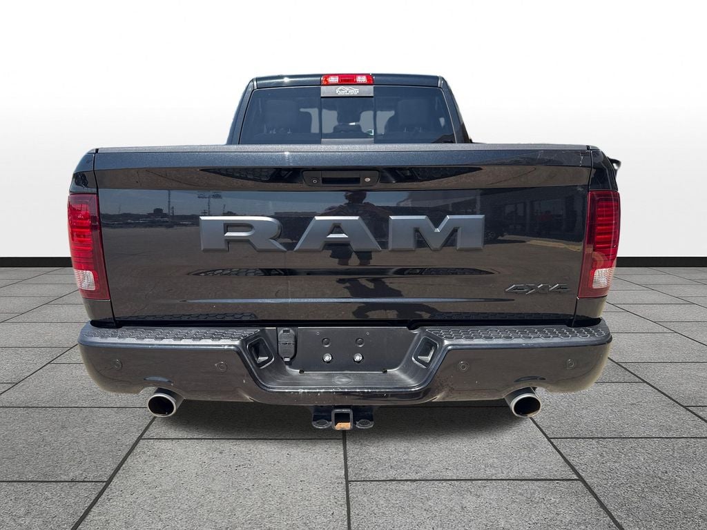 2017 RAM 1500 Night Crew Cab 4x4 6'4' Box