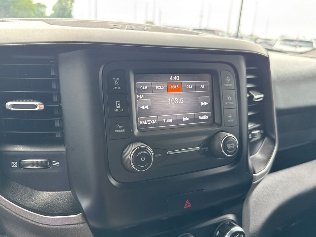2024 RAM 1500 Tradesman Crew Cab 4x4 5'7' Box