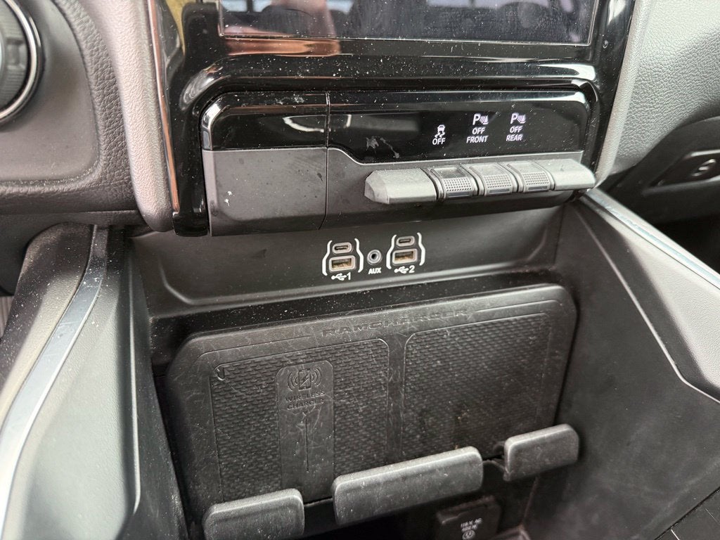 2025 RAM 1500 Big Horn Crew Cab 4x4 5'7' Box