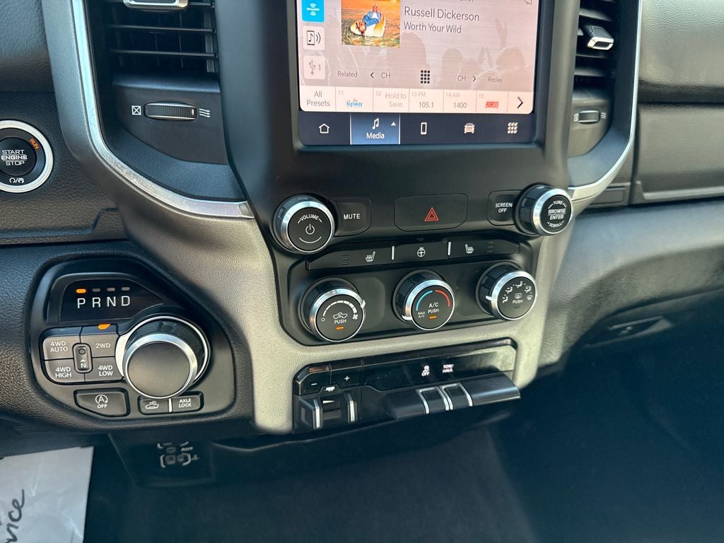 2024 RAM 1500 Big Horn Crew Cab 4x4 5'7' Box