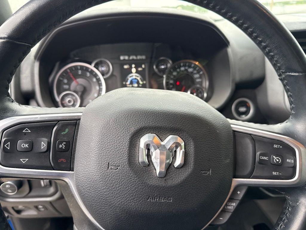 2022 RAM 1500 Big Horn Crew Cab 4x4 5'7' Box