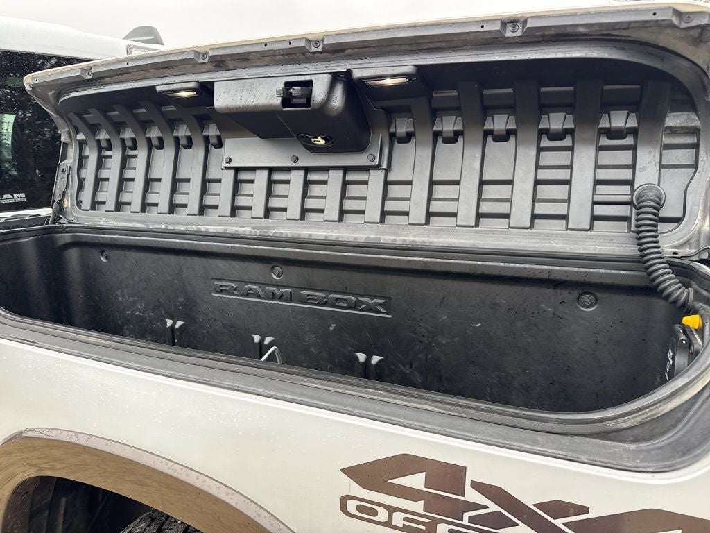 2020 RAM 1500 Laramie Longhorn Crew Cab 4x4 5'7' Box