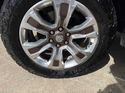 2020 RAM 1500 Laramie Longhorn Crew Cab 4x4 5'7' Box