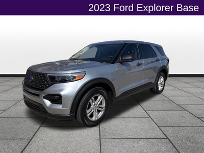 2023 Ford Explorer Base