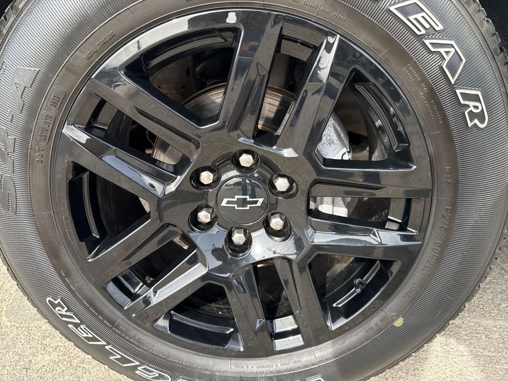 2022 Chevrolet Silverado 1500 LTD 4WD Double Cab Standard Bed Custom