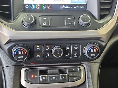 2023 GMC Acadia FWD Denali