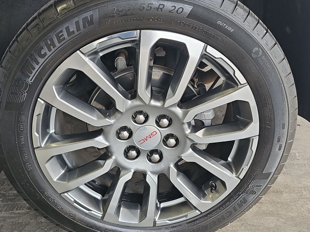 2023 GMC Acadia FWD Denali