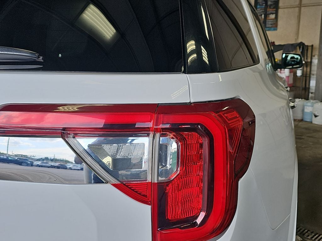 2023 GMC Acadia FWD Denali