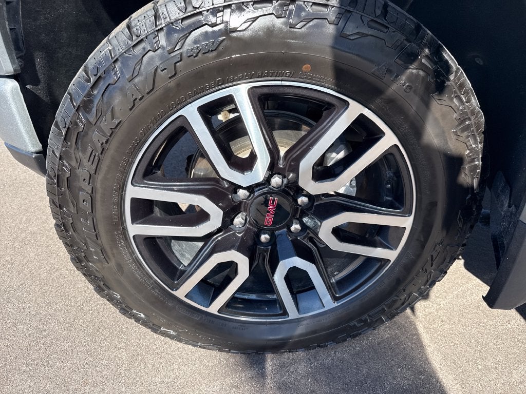 2025 GMC Sierra 1500 4WD Crew Cab Short Box AT4