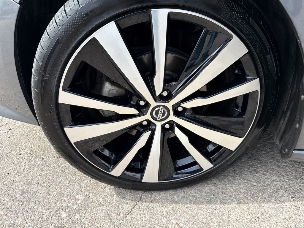 2021 Nissan Altima SR FWD