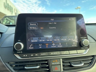 2024 Nissan Altima SV FWD