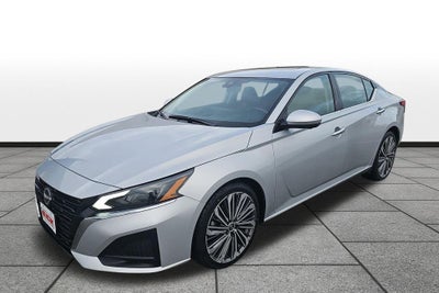 2023 Nissan Altima SL FWD