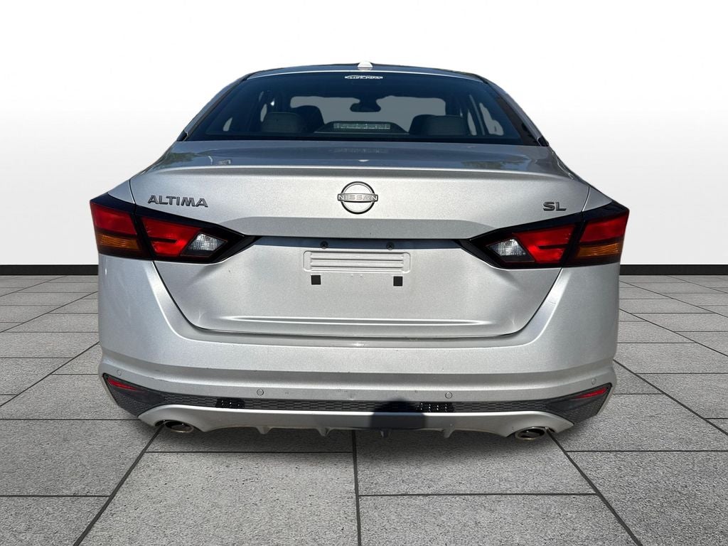 2023 Nissan Altima SL FWD
