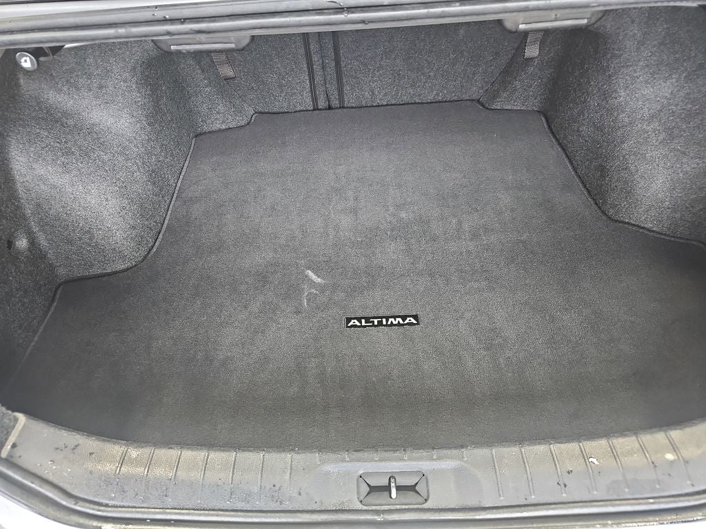 2023 Nissan Altima SL FWD