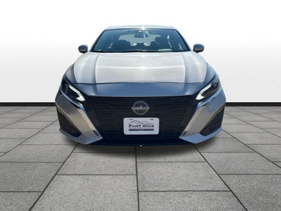 2023 Nissan Altima SL FWD