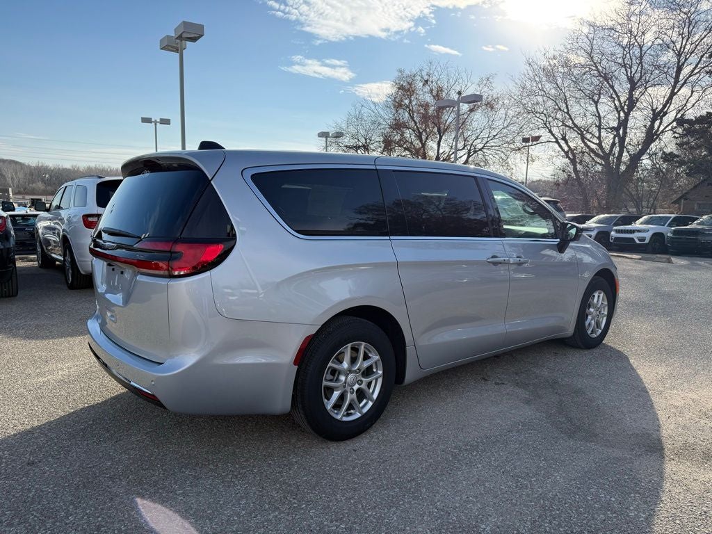 2026 Chrysler Pacifica PACIFICA SELECT