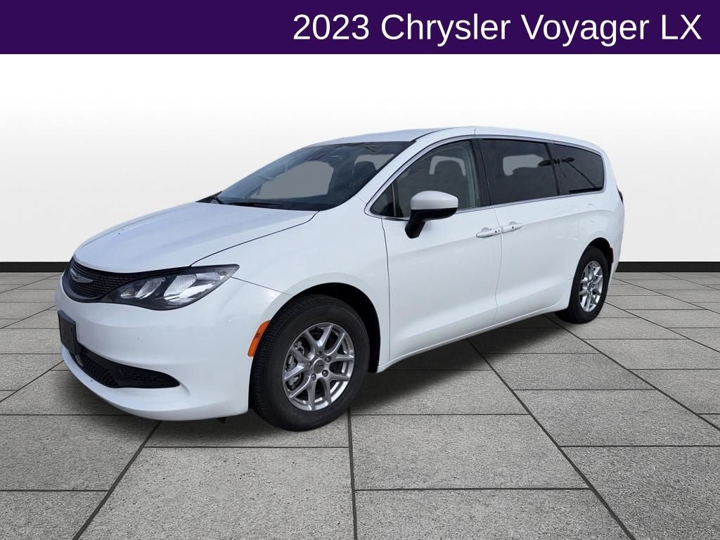 2023 Chrysler Voyager LX's photo