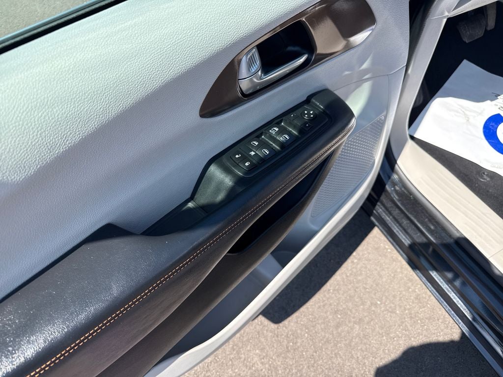 2017 Chrysler Pacifica Touring