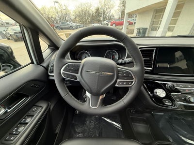 2026 Chrysler Pacifica PACIFICA SELECT AWD