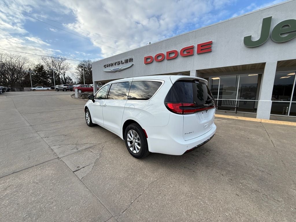 2026 Chrysler Pacifica PACIFICA SELECT AWD