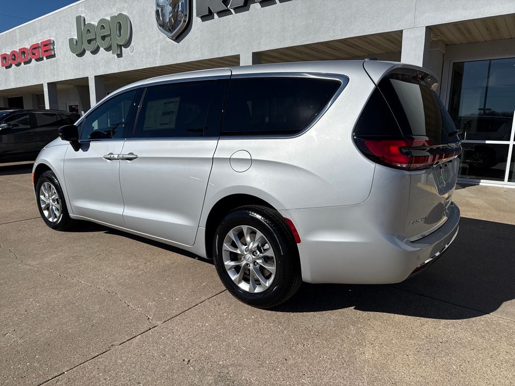 2026 Chrysler Pacifica PACIFICA SELECT AWD