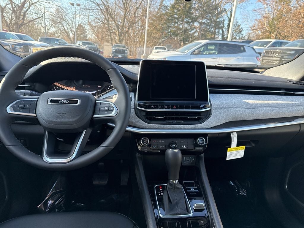 2026 Jeep Compass COMPASS LATITUDE 4X4