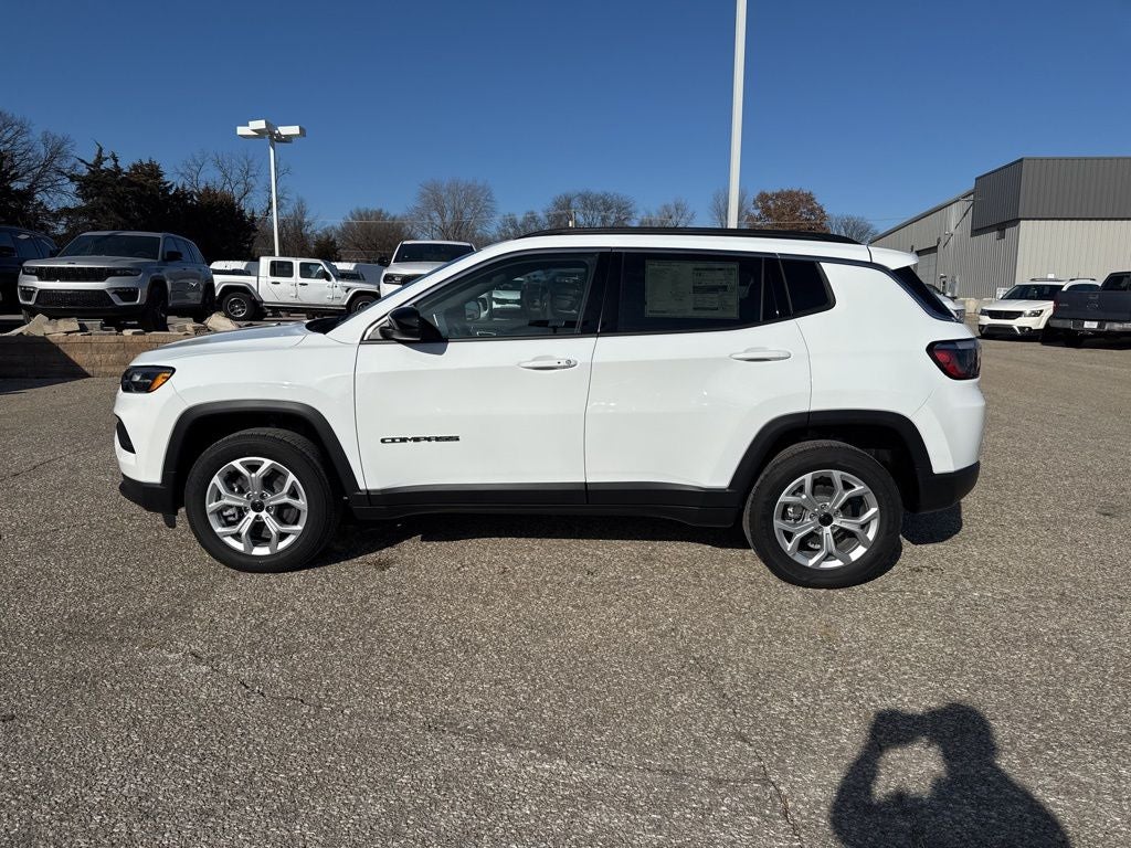 2026 Jeep Compass COMPASS LATITUDE 4X4