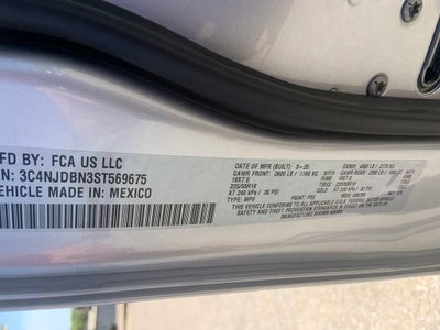 2025 Jeep Compass COMPASS LATITUDE 4X4