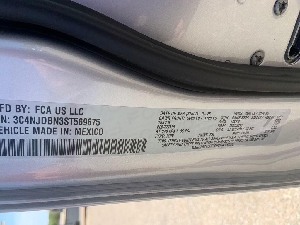 2025 Jeep Compass COMPASS LATITUDE 4X4