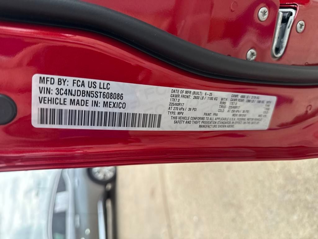 2025 Jeep Compass COMPASS LATITUDE 4X4